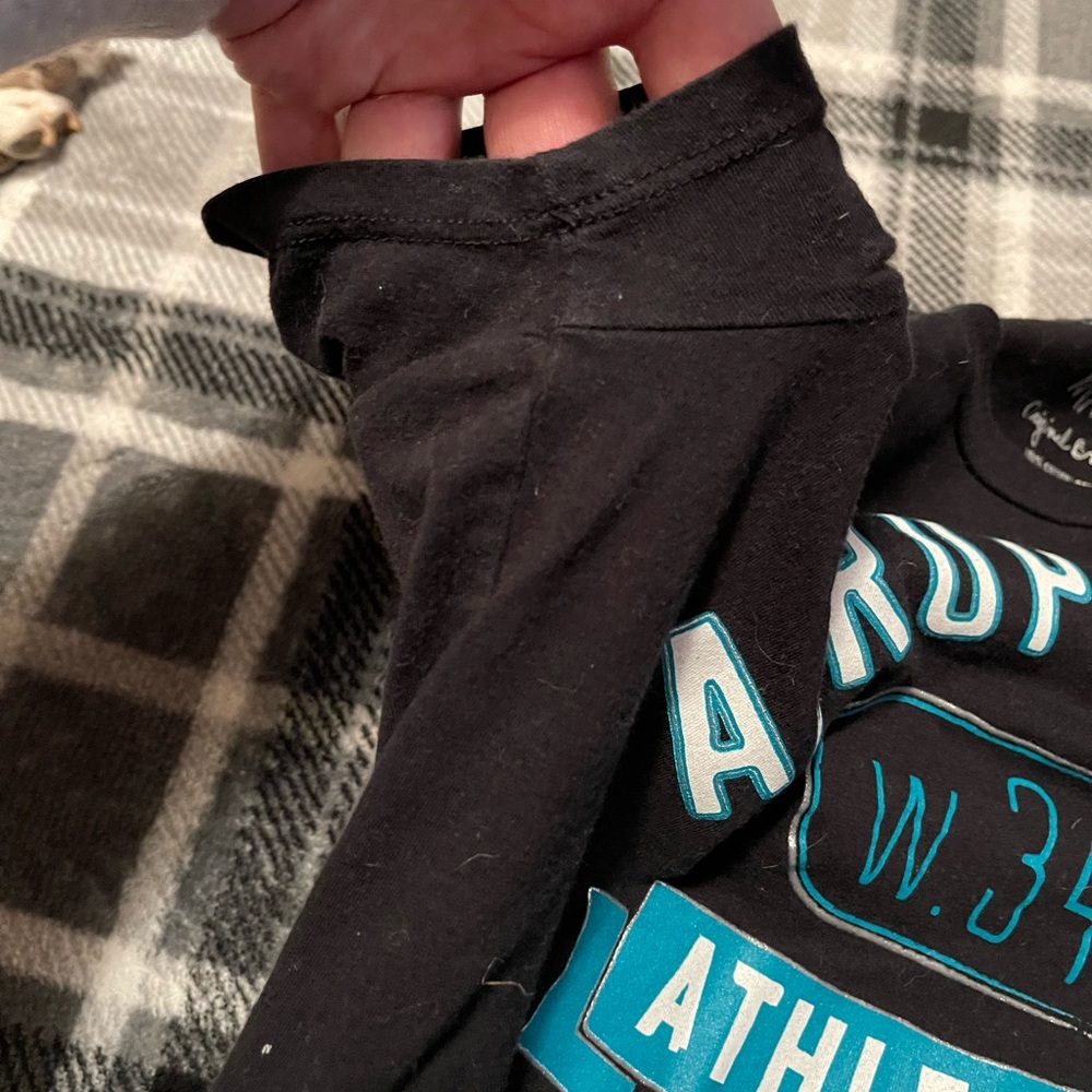 Aeropostale tee - Picture 4 of 5